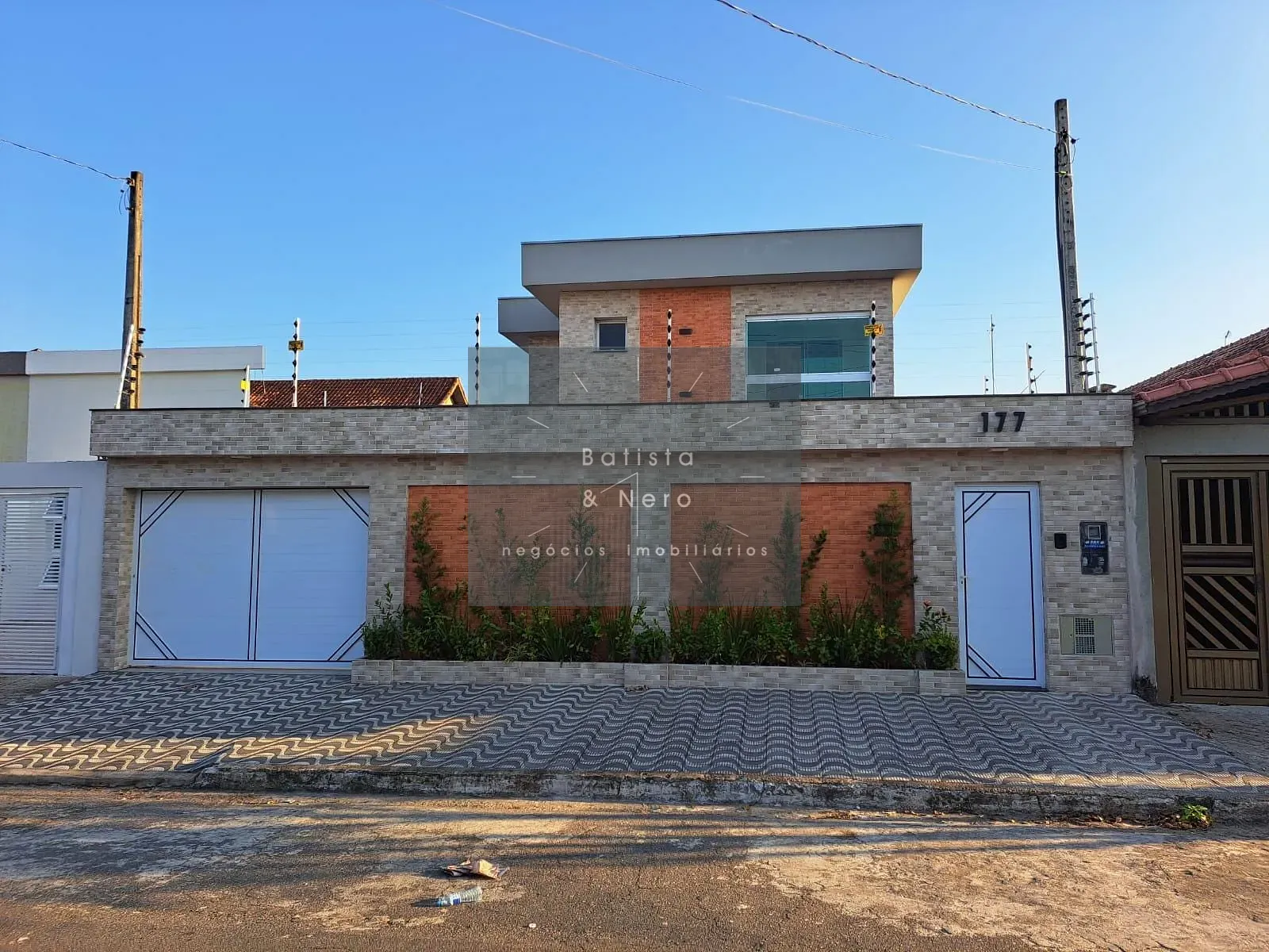 Sobrado, 5 quartos, 200 m² - Foto 1