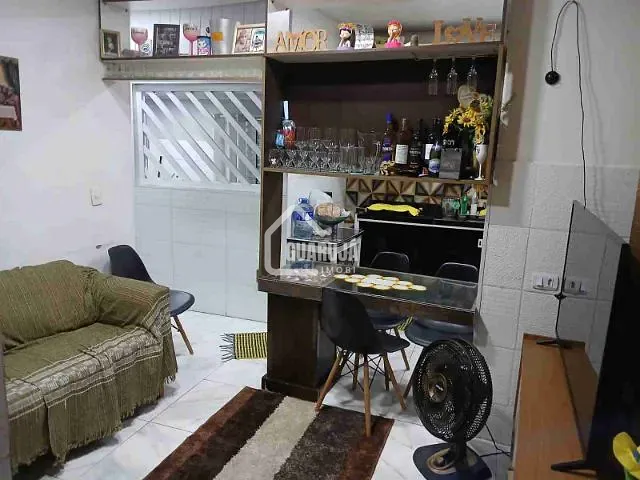 Sobrado com 125m² 3 quartos e 2 banheiros, à venda, no bairro Jardim Boa Esperança em Guarujá