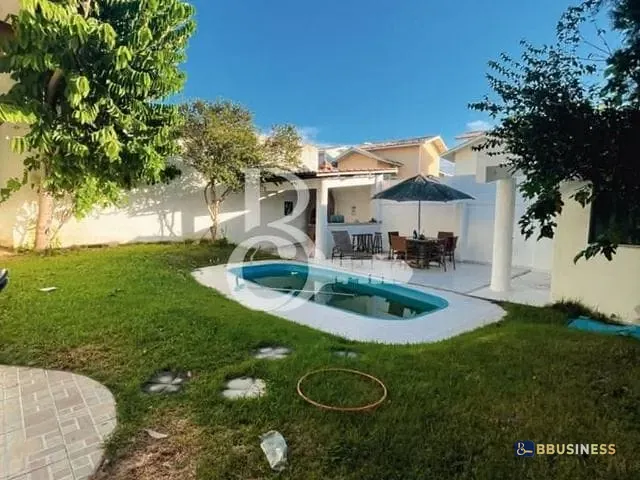 Sobrado com 360m² 5 quartos e 2 banheiros, à venda, no bairro Parque Santo Amaro em Campos dos Goytacazes