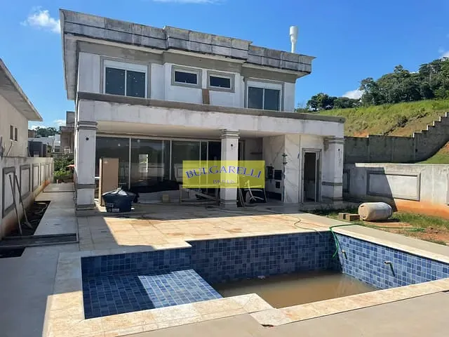 Sobrado com 467m² 3 quartos e 5 banheiros, à venda, no bairro Jardim Novo Mundo em Jundiaí