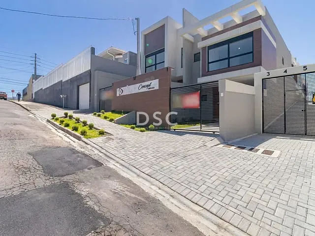 Sobrado 3 quartos e 4 banheiros, à venda, no bairro Uberaba em Curitiba