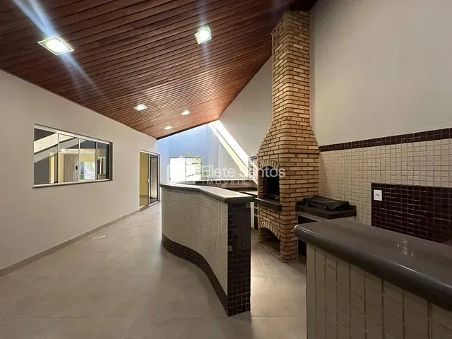 Sobrado com 312m² 4 quartos e 4 banheiros, à venda, no bairro Jardim Primavera em Nova Odessa