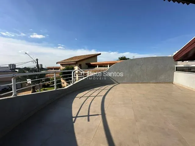 Sobrado com 312m² 4 quartos e 4 banheiros, à venda, no bairro Jardim Primavera em Nova Odessa