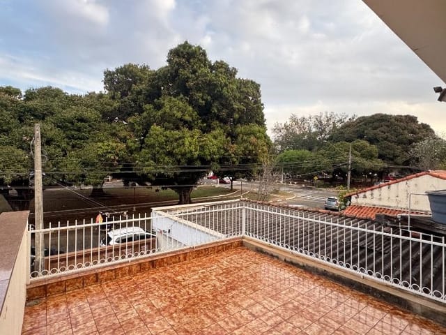 Sobrado com 316m² 4 quartos e 5 banheiros, à venda, no bairro Centro em Tatuí