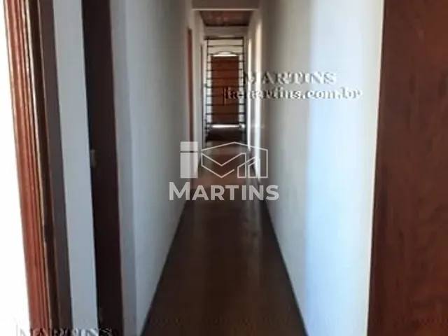 Sobrado com 318m² 4 quartos e 2 banheiros, à venda, no bairro Jardim Eledy em São Paulo