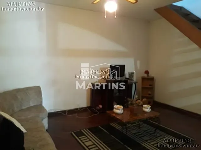 Sobrado com 318m² 4 quartos e 2 banheiros, à venda, no bairro Jardim Eledy em São Paulo
