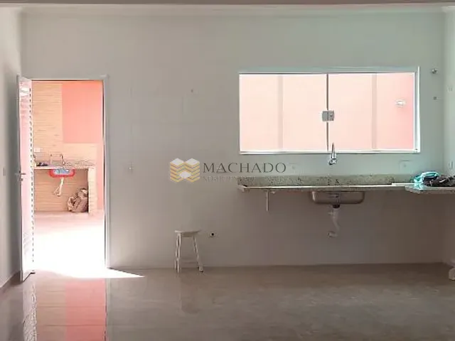 Sobrado com 170m² 3 quartos e 3 banheiros, à venda ou para alugar, no bairro Portais (Polvilho) em Cajamar