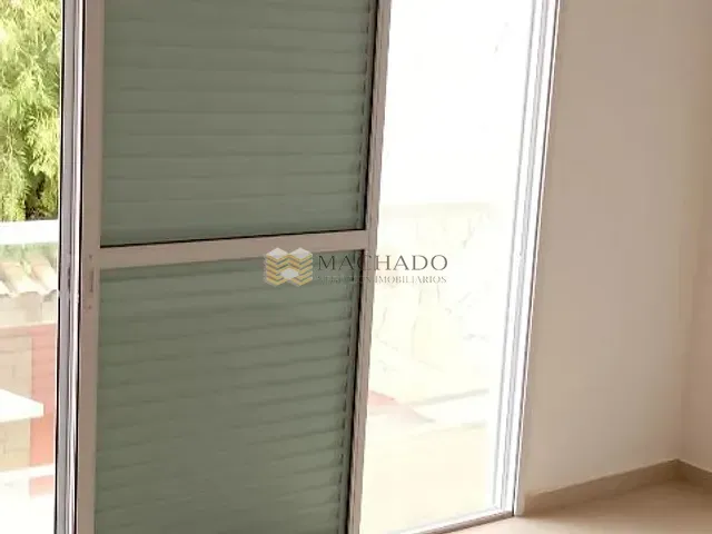 Sobrado com 170m² 3 quartos e 3 banheiros, à venda ou para alugar, no bairro Portais (Polvilho) em Cajamar