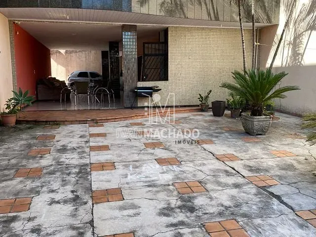 Sobrado com 332m² 3 quartos e 4 banheiros, à venda, no bairro de Fátima em Serra