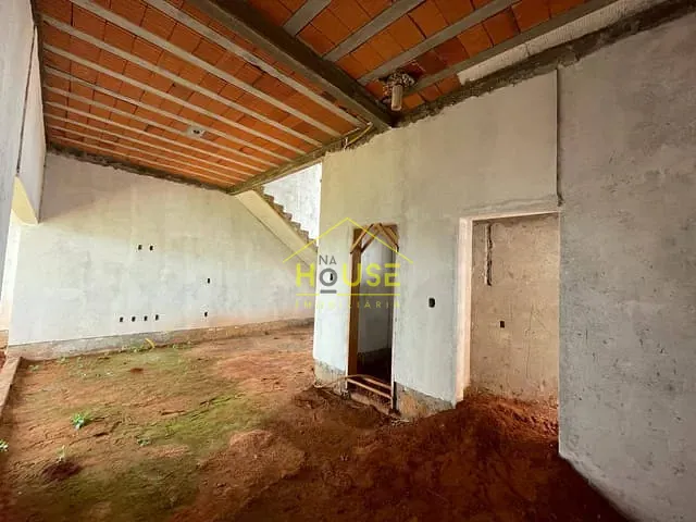 Sobrado 3 quartos e 2 banheiros, à venda, no bairro Dharma Ville em Votuporanga