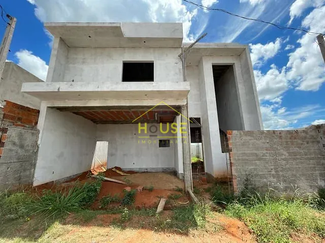 Sobrado 3 quartos e 2 banheiros, à venda, no bairro Dharma Ville em Votuporanga