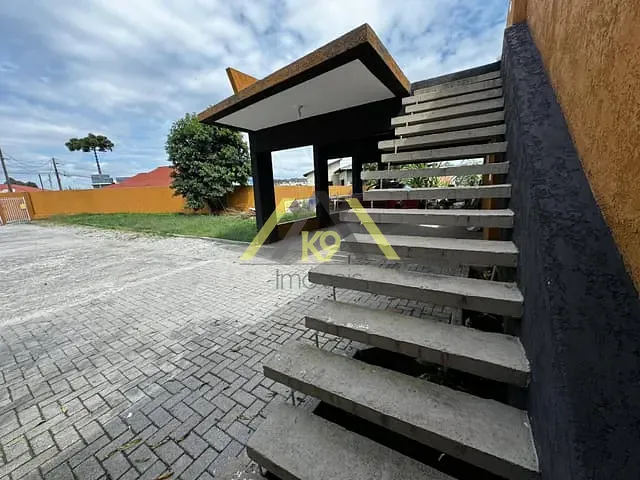 Sobrado com 176m² 3 quartos e 3 banheiros, à venda, no bairro Campo Pequeno em Colombo