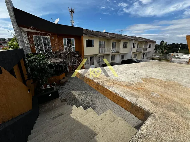 Sobrado com 176m² 3 quartos e 3 banheiros, à venda, no bairro Campo Pequeno em Colombo