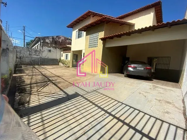 Casa com 540m² 8 quartos e 7 banheiros, à venda, no bairro Baú em Cuiabá