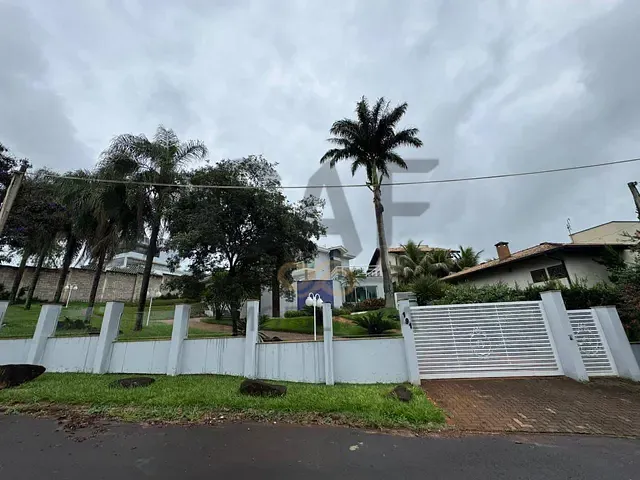 Sobrado com 1000m² 3 quartos e 3 banheiros, à venda, no bairro Monte Belo em Santo Antônio de Posse