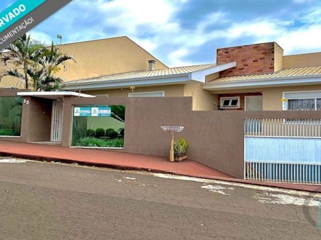 Sobrado com 388m² 3 quartos e 4 banheiros, à venda, no bairro Jardim Vila Rica em Cambé