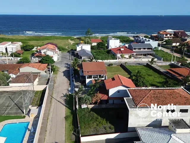 Sobrado com 455m² 3 quartos e 1 banheiro, à venda, no bairro Salinas em Balneário Barra do Sul