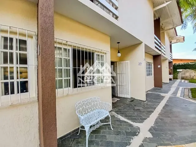 Sobrado com 72m² 2 quartos e 2 banheiros, à venda, no bairro Capricórnio II em Caraguatatuba