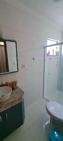Sobrado com 200m² 3 quartos e 1 banheiro, à venda, no bairro Residencial Parque das Palmeiras em Pindamonhangaba