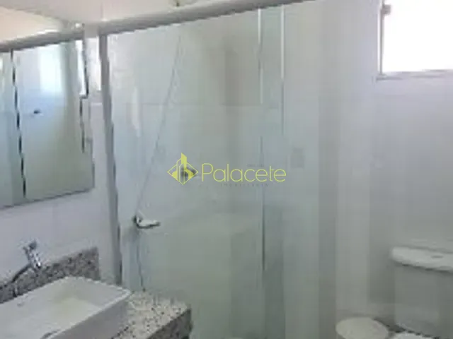 Sobrado com 200m² 3 quartos e 1 banheiro, à venda, no bairro Residencial Parque das Palmeiras em Pindamonhangaba