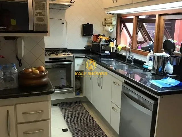 Sobrado 3 quartos e 4 banheiros, à venda, no bairro Jardim Bela Vista em Santo André