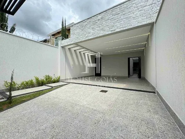 Sobrado com 180m² 3 quartos e 4 banheiros, à venda, no bairro Setor Três Marias em Goiânia