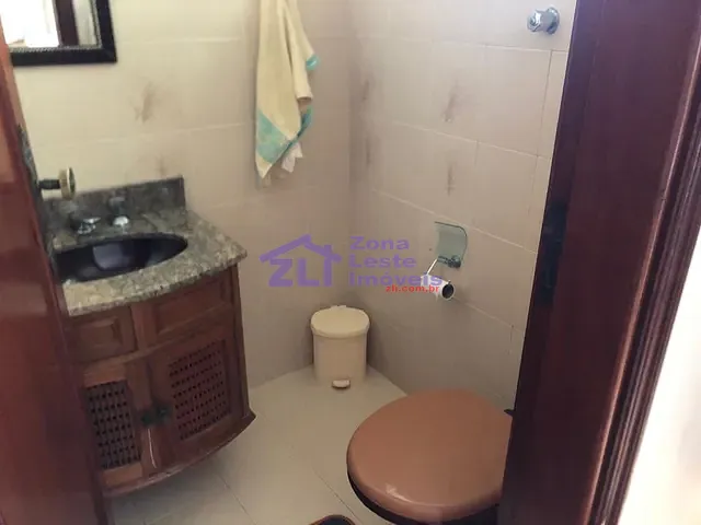 Sobrado com 400m² 4 quartos e 1 banheiro, à venda, no bairro Vila Bertioga em São Paulo