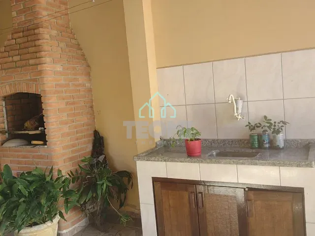 Sobrado com 250m² 3 quartos e 1 banheiro, à venda, no bairro Residencial Paraiso em Taubaté