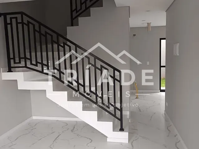 Sobrado 3 quartos e 2 banheiros, à venda, no bairro Passaúna em Araucária