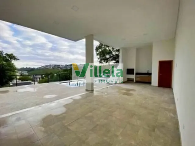 Sobrado com 450m² 3 quartos e 2 banheiros, à venda, no bairro Parque Residencial Itapeti em Mogi das Cruzes