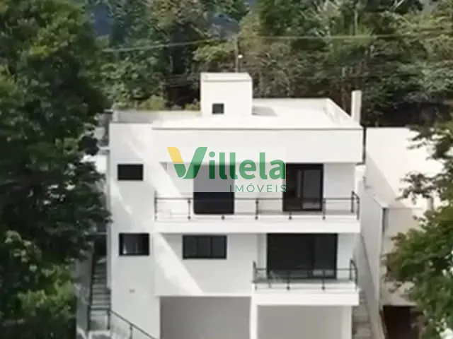 Sobrado com 450m² 3 quartos e 2 banheiros, à venda, no bairro Parque Residencial Itapeti em Mogi das Cruzes