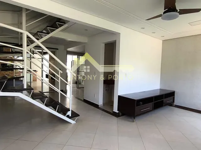 Sobrado com 100m² 3 quartos e 3 banheiros, à venda, no bairro Parque Renato Maia em Guarulhos