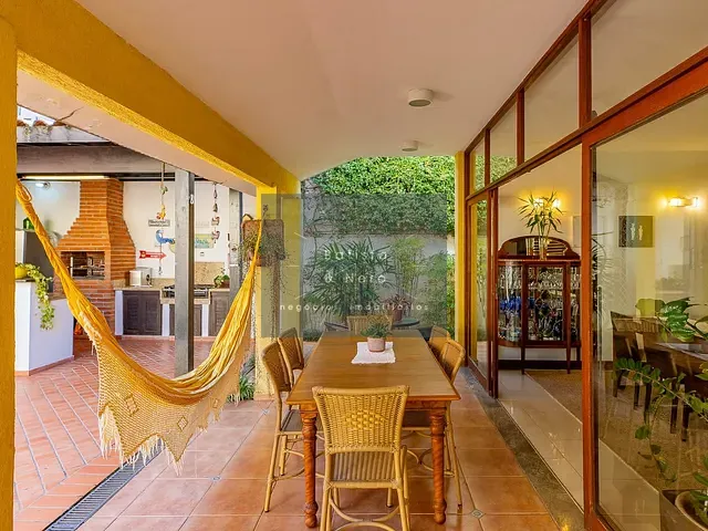 Sobrado com 424m² 4 quartos e 6 banheiros, à venda, no bairro Vila Madalena em São Paulo