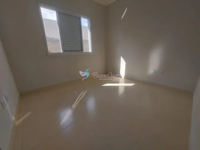 Sobrado com 150m² 3 quartos e 2 banheiros, à venda, no bairro Jardim Maristela em Atibaia