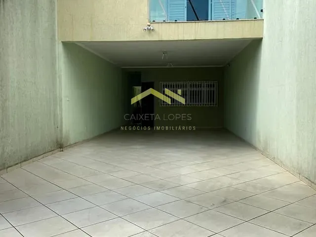 Sobrado com 166m² 3 quartos e 2 banheiros, à venda, no bairro Jardim Rina em Santo André