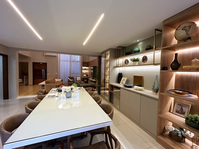 Sobrado com 250m² 2 quartos e 3 banheiros, à venda, no bairro Prolongamento Jardim Ângela Rosa em Franca