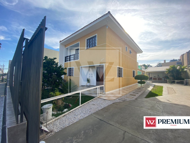 Sobrado com 495m² 3 quartos e 4 banheiros, à venda, no bairro Uvaranas em Ponta Grossa