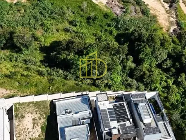 Sobrado 3 quartos e 3 banheiros, à venda, no bairro Green Valley em Votorantim