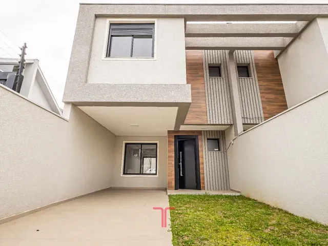 Sobrado com 125m² 3 quartos e 4 banheiros, à venda, no bairro Boqueirão em Curitiba
