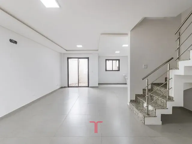 Sobrado com 125m² 3 quartos e 4 banheiros, à venda, no bairro Boqueirão em Curitiba