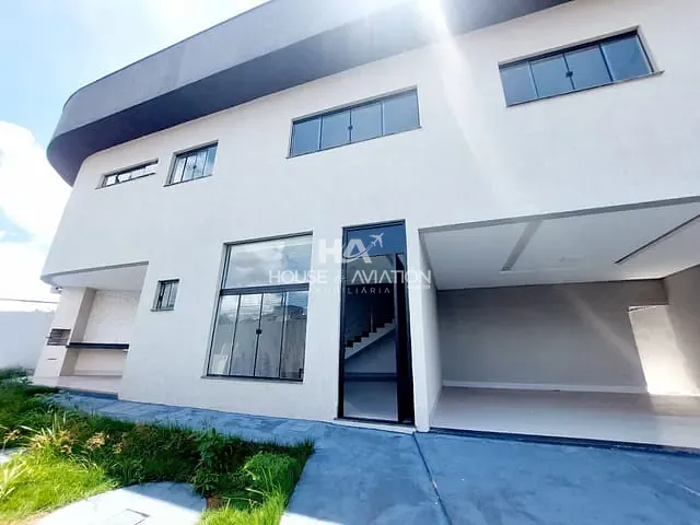 Sobrado com 315m² 3 quartos e 5 banheiros, à venda, no bairro Residencial Canadá em Goiânia