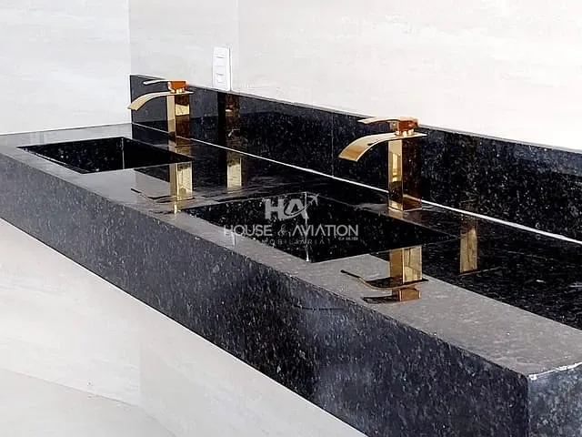 Sobrado com 315m² 3 quartos e 5 banheiros, à venda, no bairro Residencial Canadá em Goiânia