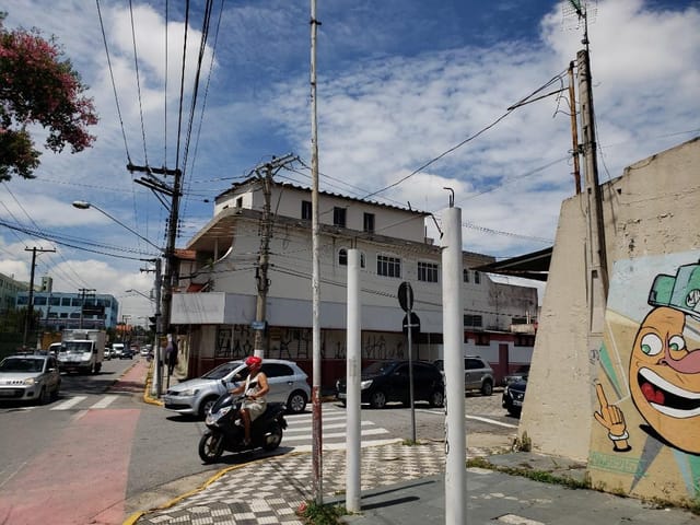 Foto do Sobrado - Ponto Comercial Localizado em uma das principais avendas de Jacarei, om 3 pavimentos à venda, 450 m², por R$ 836.000 | INDEPENDENCE NEGOCIOS IMOBILIARIOS LTDA