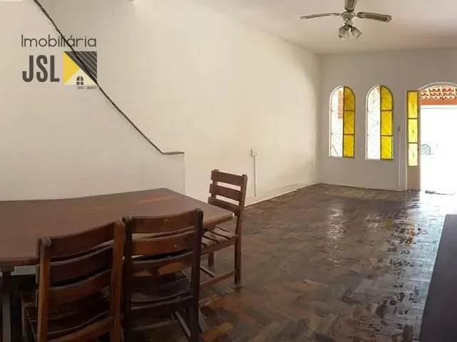 Sobrado com 125m² 2 quartos e 1 banheiro, à venda, no bairro Vila Resende em Caçapava