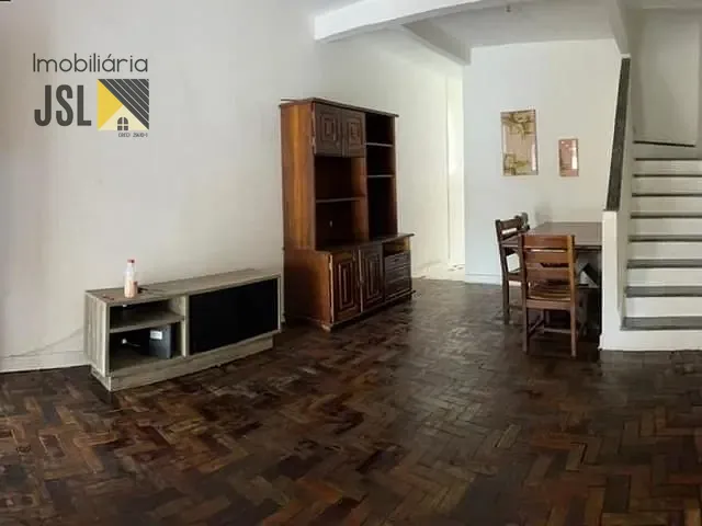 Sobrado com 125m² 2 quartos e 1 banheiro, à venda, no bairro Vila Resende em Caçapava
