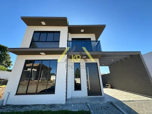 Sobrado com 214m² 3 quartos e 3 banheiros, à venda, no bairro Guaraituba em Colombo