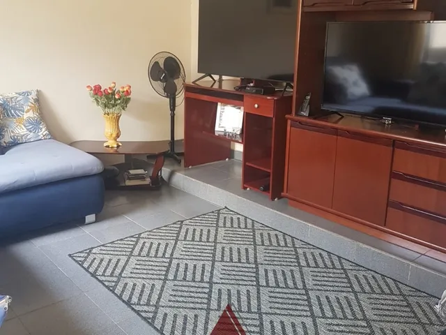 Sobrado com 125m² 3 quartos e 6 banheiros, à venda, no bairro Centro em Rifaina