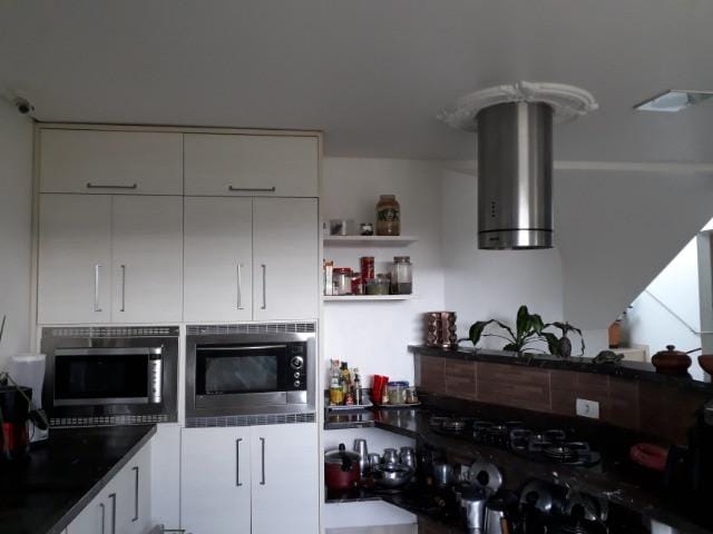 Foto do Sobrado - Sobrado com 4 dormitórios à venda, 580 m² por R$ 3.808.000,00 - Tamboré - Santana de Parnaíba/SP | Pitale Imóveis Ltda.