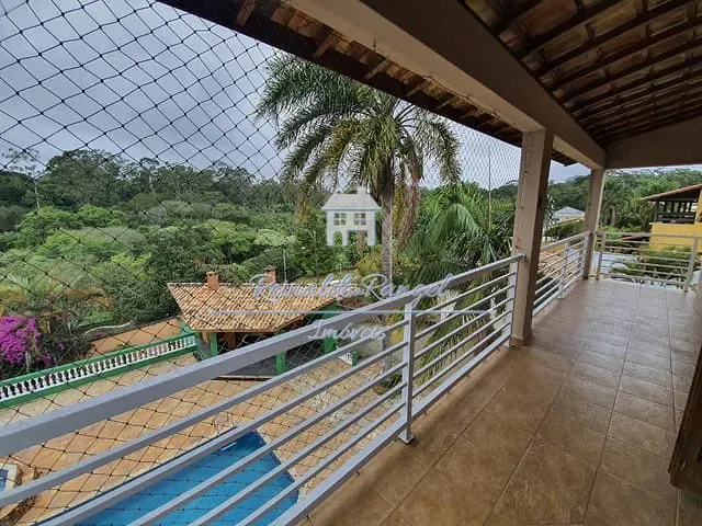Sobrado com 750m² 3 quartos e 6 banheiros, à venda, no bairro Jardim Passárgada I em Cotia