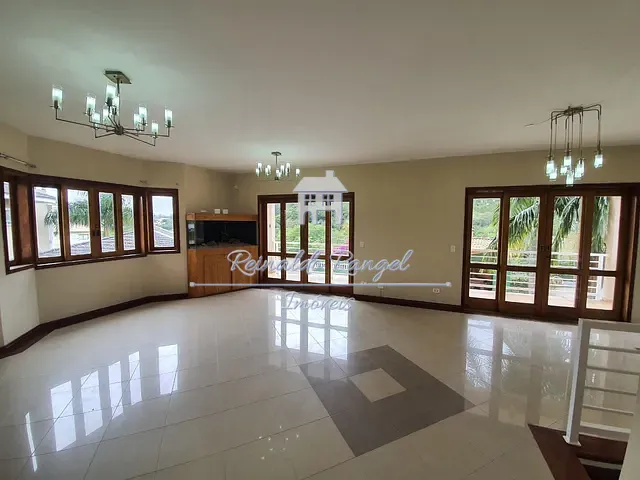 Sobrado com 750m² 3 quartos e 6 banheiros, à venda, no bairro Jardim Passárgada I em Cotia
